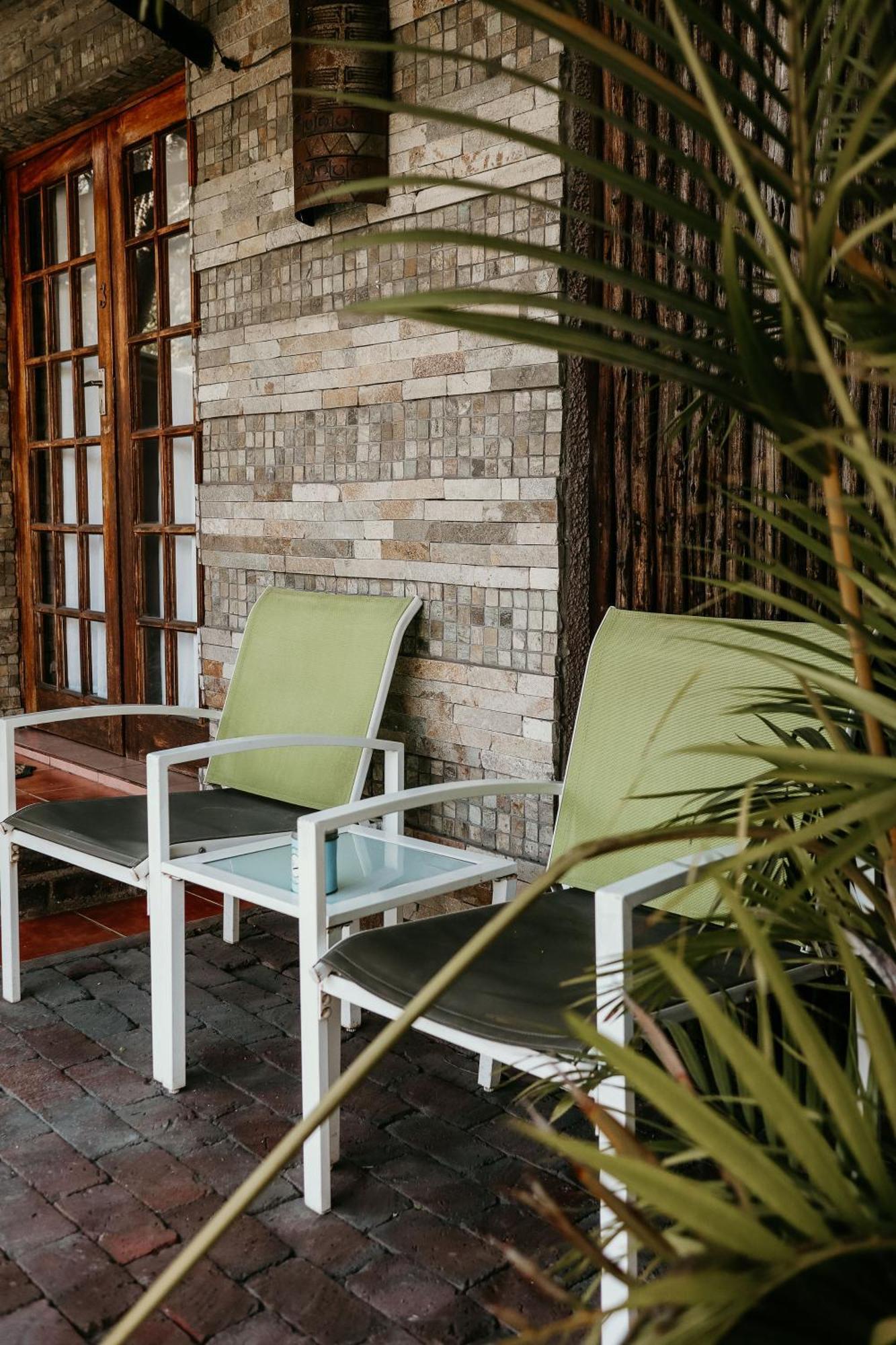 A Traveller's Palm Hotel Phalaborwa Kültér fotó