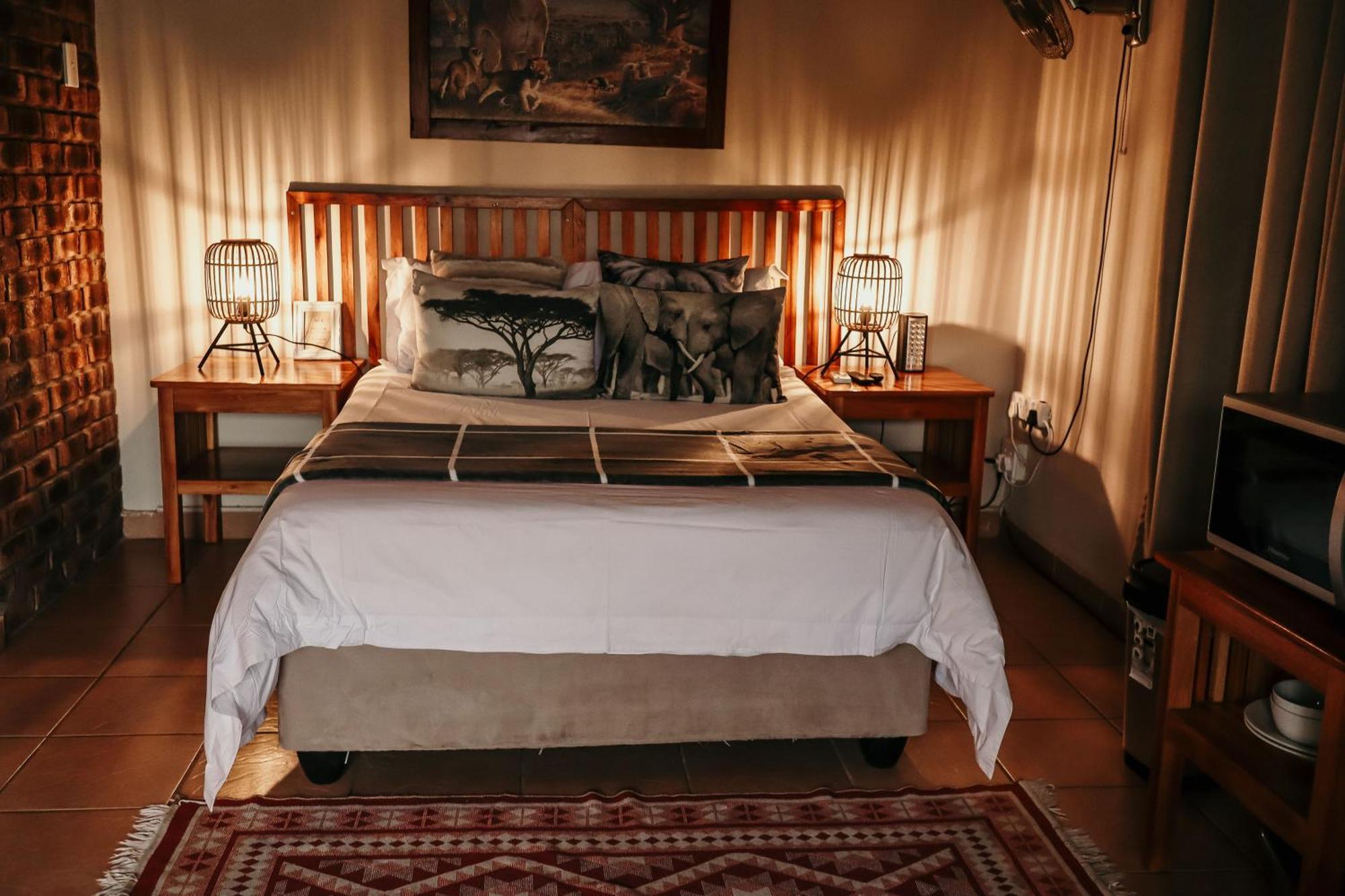 A Traveller's Palm Hotel Phalaborwa Kültér fotó