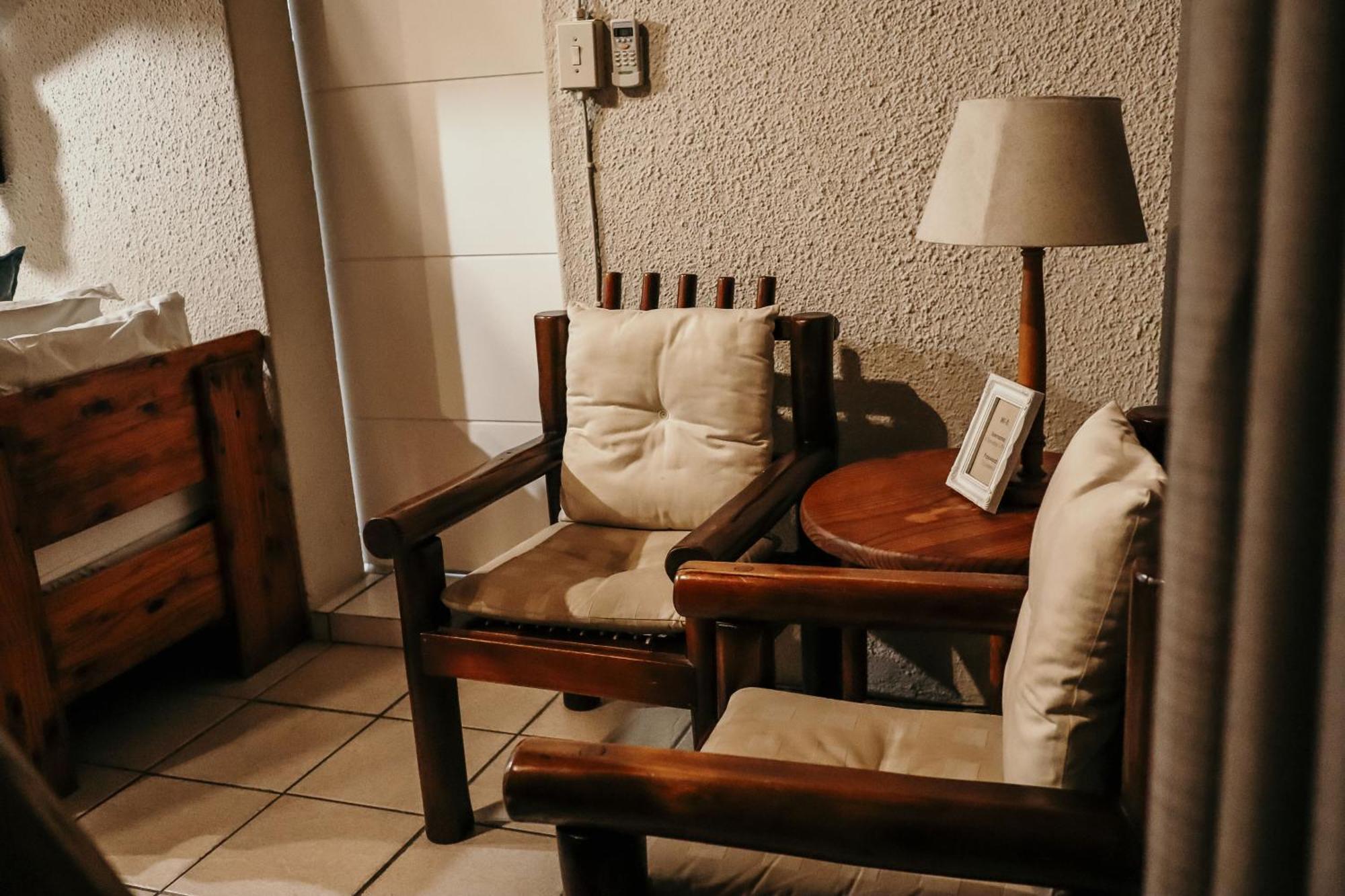 A Traveller's Palm Hotel Phalaborwa Kültér fotó