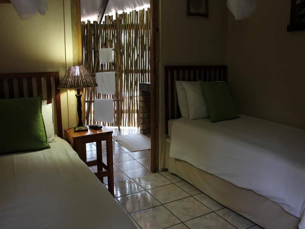 A Traveller's Palm Hotel Phalaborwa Kültér fotó